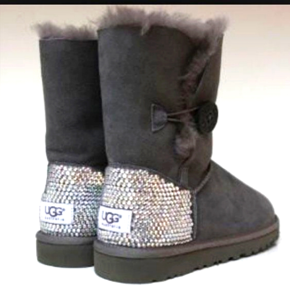 Ugg boots with rhinestones 💎